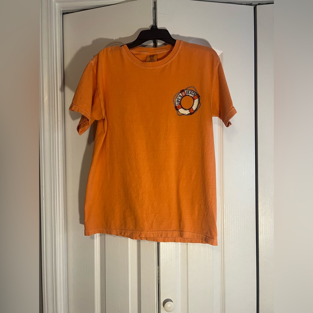 Comfort Colors t-shirt size medium.